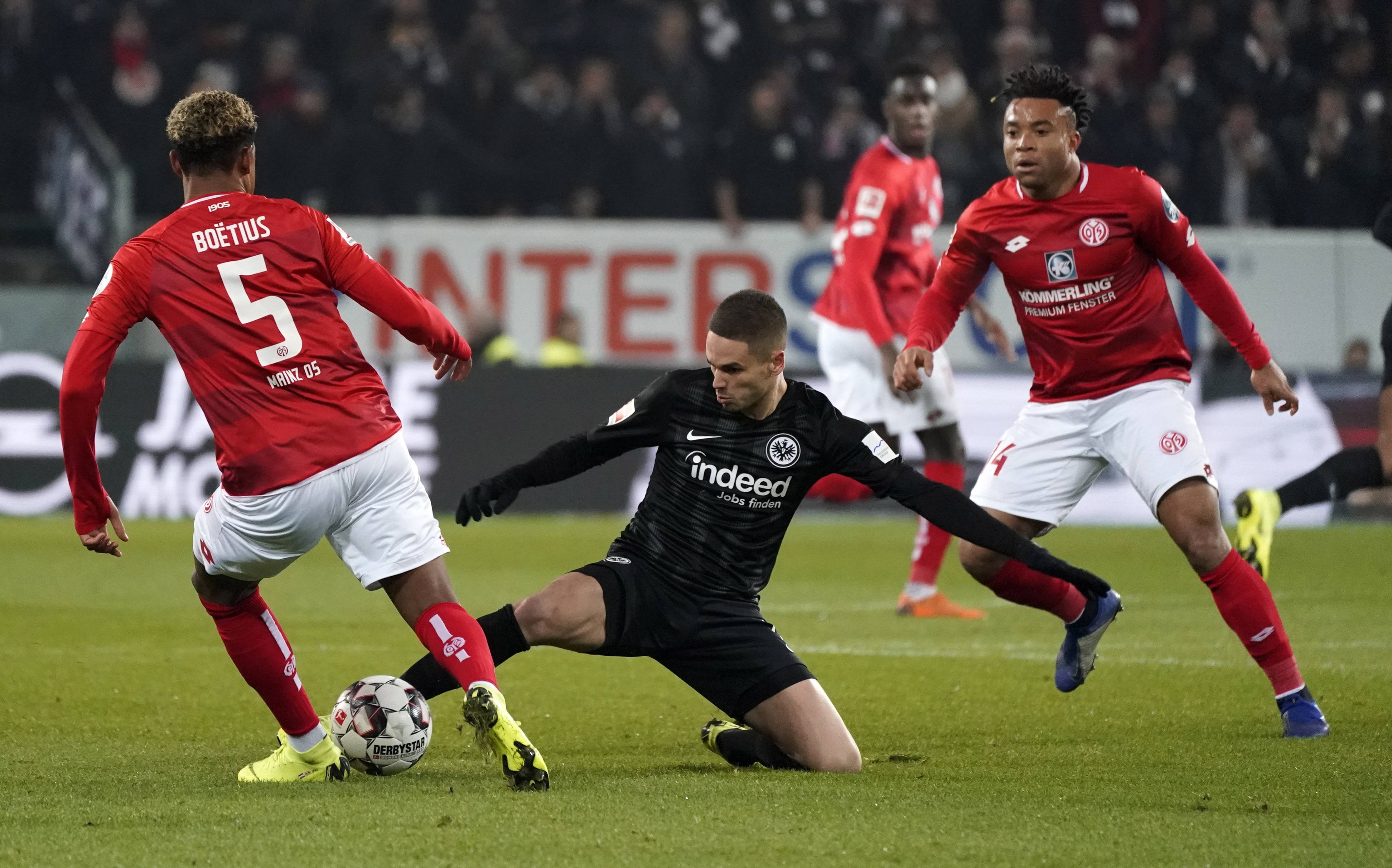 易游yy体育-转折点皇家马德里状态回暖；荷甲冲刺阶段攻防权衡；信心回归；球队文化再被提及