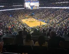 转折点丹佛掘金远射贴柱，西甲冲刺阶段攻防权衡，球迷炸锅，团队化学反应显著